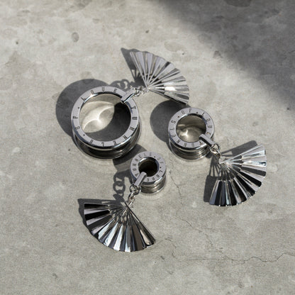 Lifestyle image of fan dangle tunnel